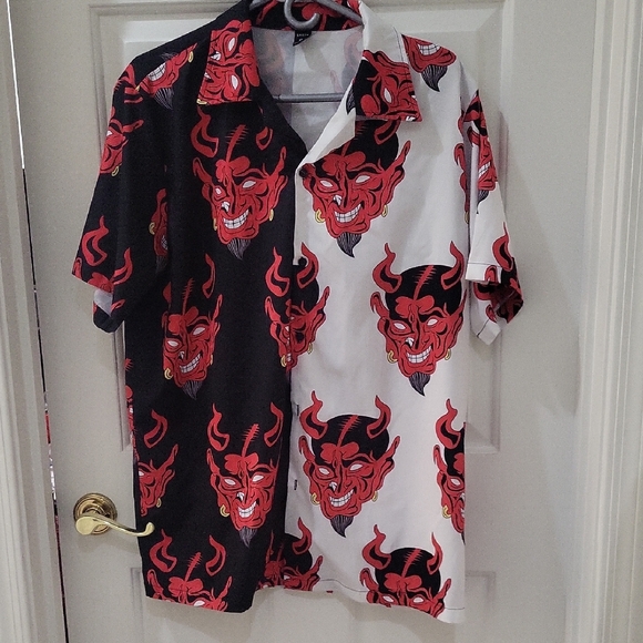 SHEIN Black and White Devil Print Shirt - Picture 1 of 4